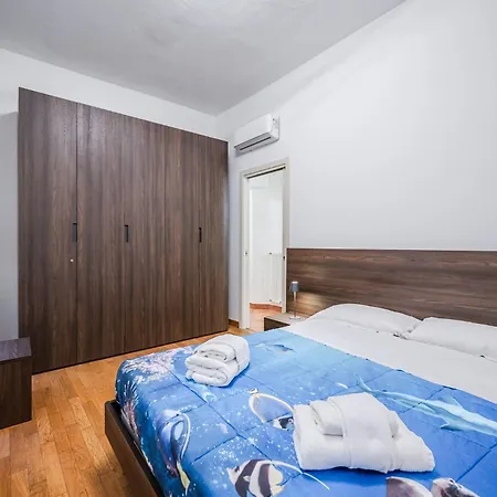 Very Near Piazza Mazzini Apartament *