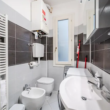 Very Near Piazza Mazzini Apartment *