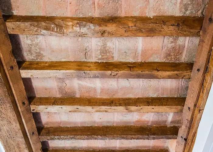 Very Near Piazza Mazzini * 摩德纳