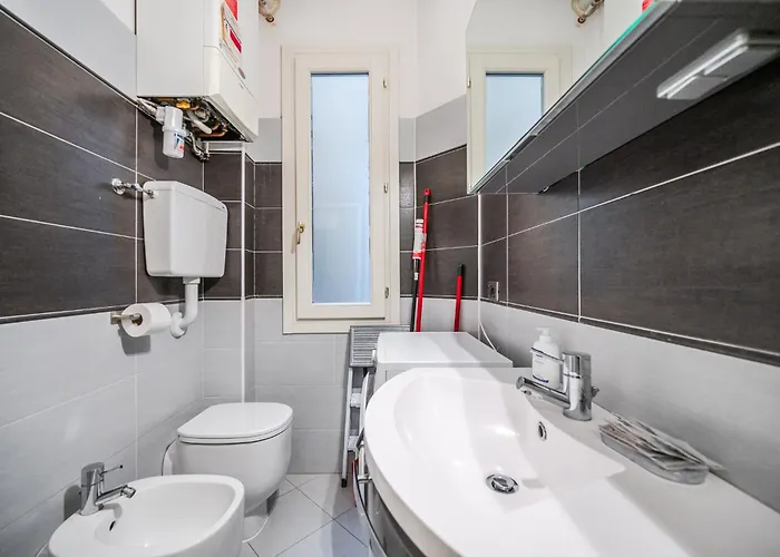 Very Near Piazza Mazzini 公寓