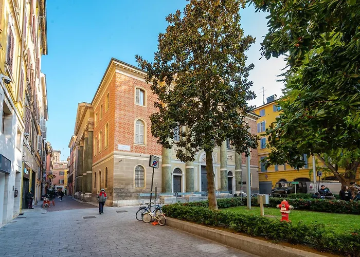 Very Near Piazza Mazzini 公寓 *